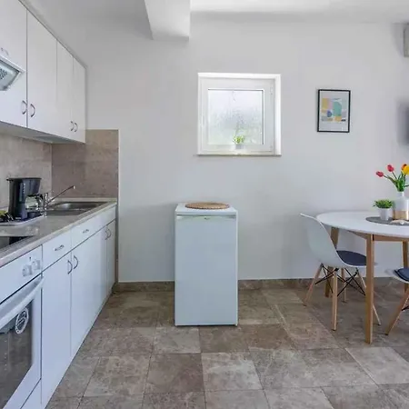 Apartmán In 39393 Dramalj