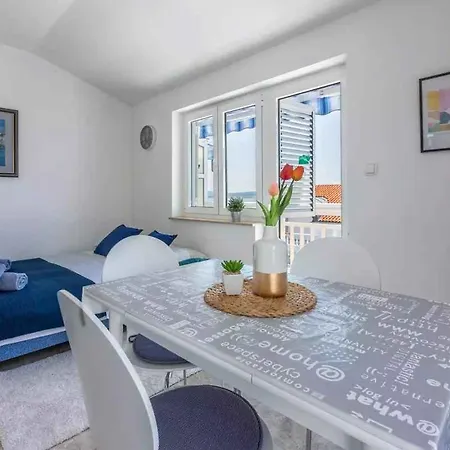 In 39393 Apartmán