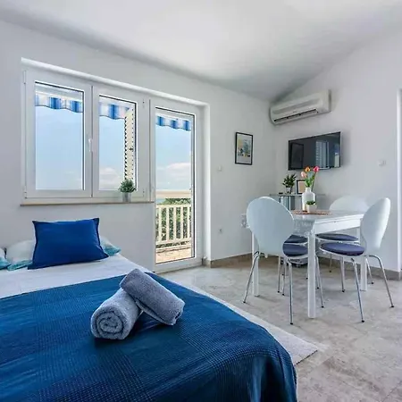Apartmán In 39393