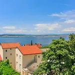 In 39393 Apartman *