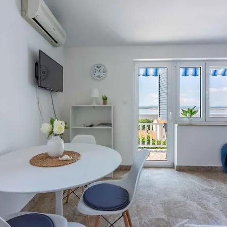 In 39393 Apartament