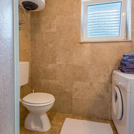 In 39393 Apartament