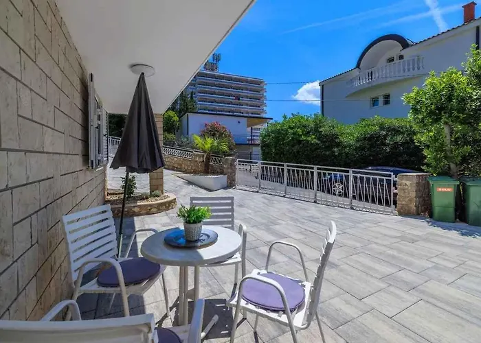 In 39393 Apartman *