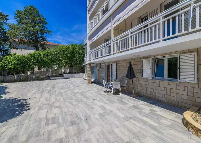 Apartman In 39393 Dramalj