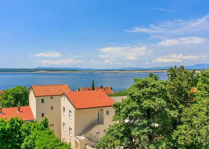 In 39393 Apartman *